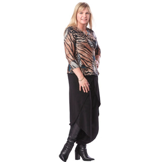Crossover V-Neck 3/4 Sleeve Top